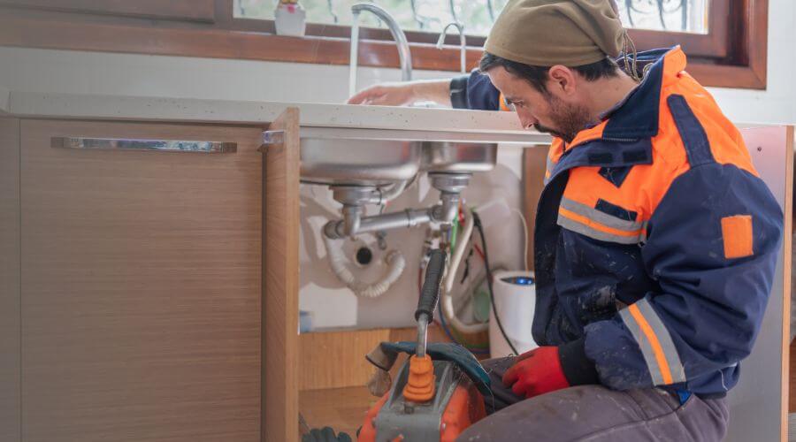 Professional Leak Detection Services in Staples, TX